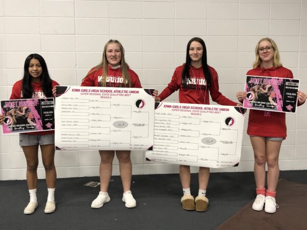 South Winneshiek Girls Wrestling State Qualifiers